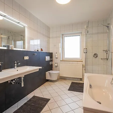 Sieben & Ein Tisch 3* Bobingen (Augsburg)