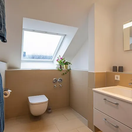 Bed and breakfast Sieben & Ein Tisch