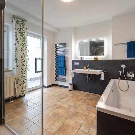 Sieben & Ein Tisch Bobingen (Augsburg)