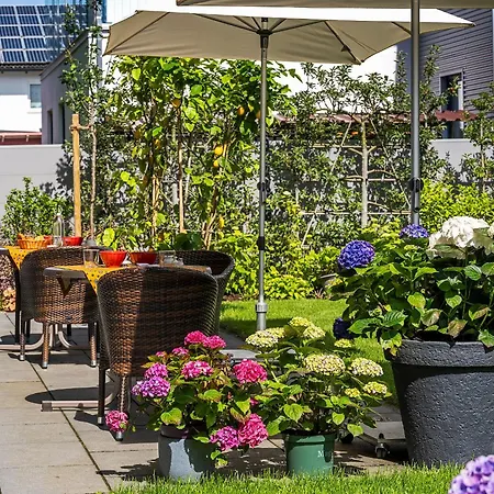 Sieben & Ein Tisch Bed and breakfast Bobingen (Augsburg)