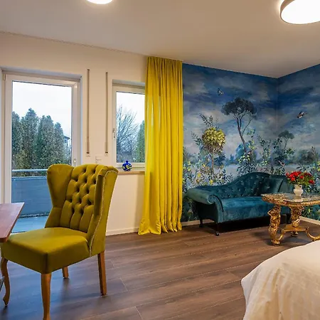 Bed & Breakfast Sieben & Ein Tisch *