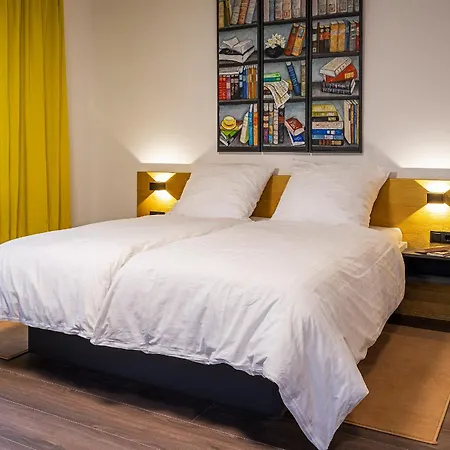 Sieben & Ein Tisch Bed & Breakfast